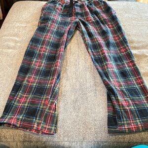 GEOFFREY Beene men’s pajama pants; size large